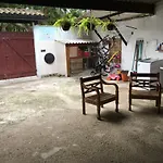 Suítes em casa de família Itamambuca